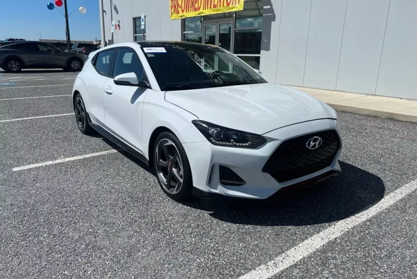 2020 Hyundai Veloster Turbo photo 1