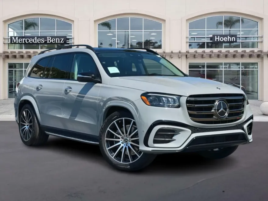 2026 Mercedes Benz GLS 450 4MATIC photo 1