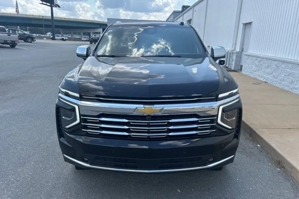 2025 Chevrolet Tahoe Premier photo 1