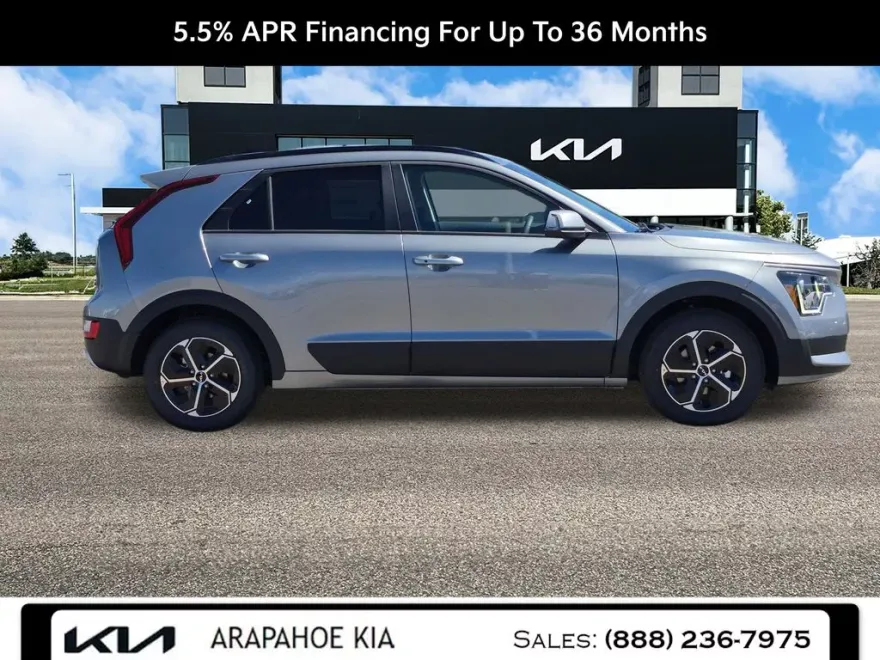 2025 Kia Niro EX photo 1