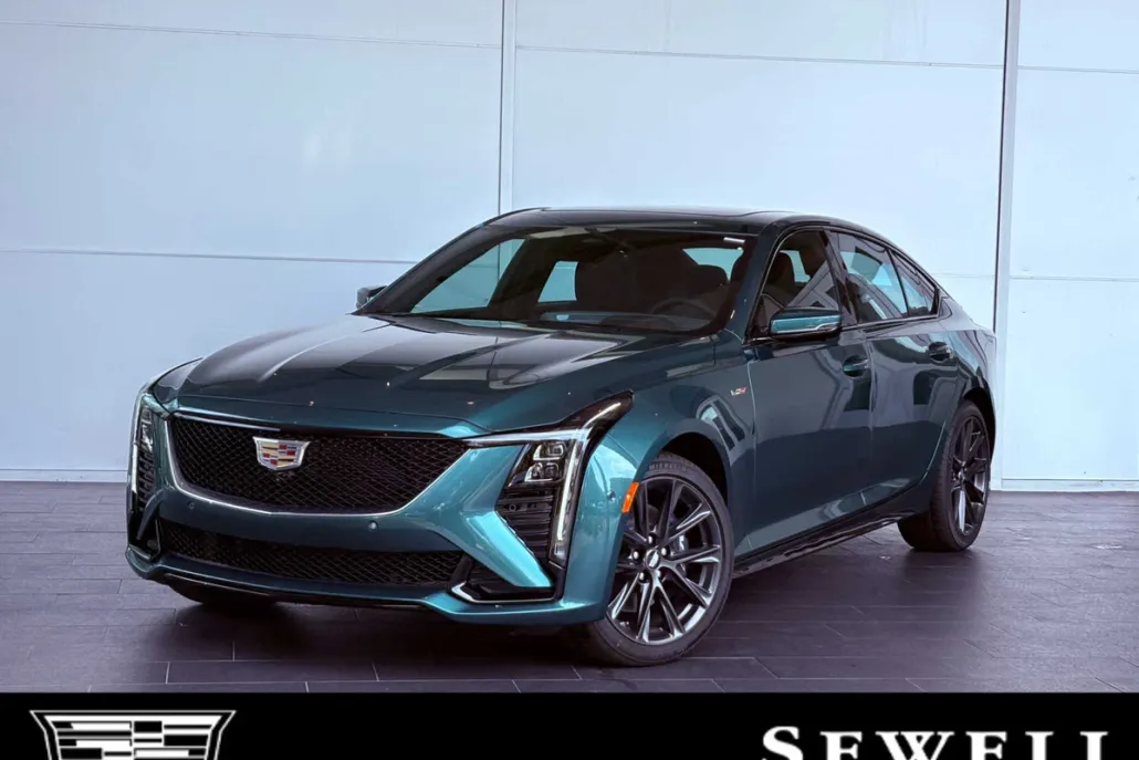 2025 Cadillac CT5 V photo 1
