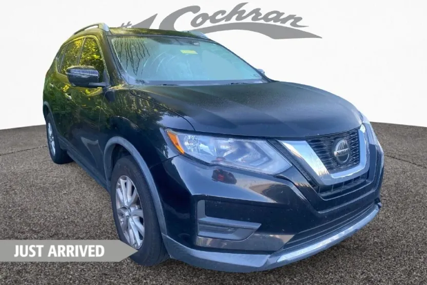 2018 Nissan Rogue SV photo 1
