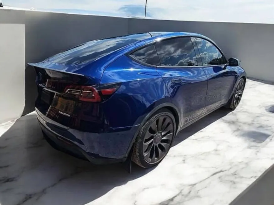 2020 Tesla Model Y Long Range photo 1