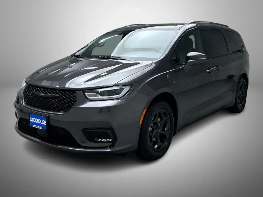 2021 Chrysler Pacifica Hybrid Limited photo 1