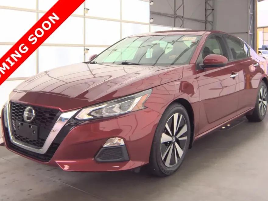 2022 Nissan Altima 2.5 SV photo 1