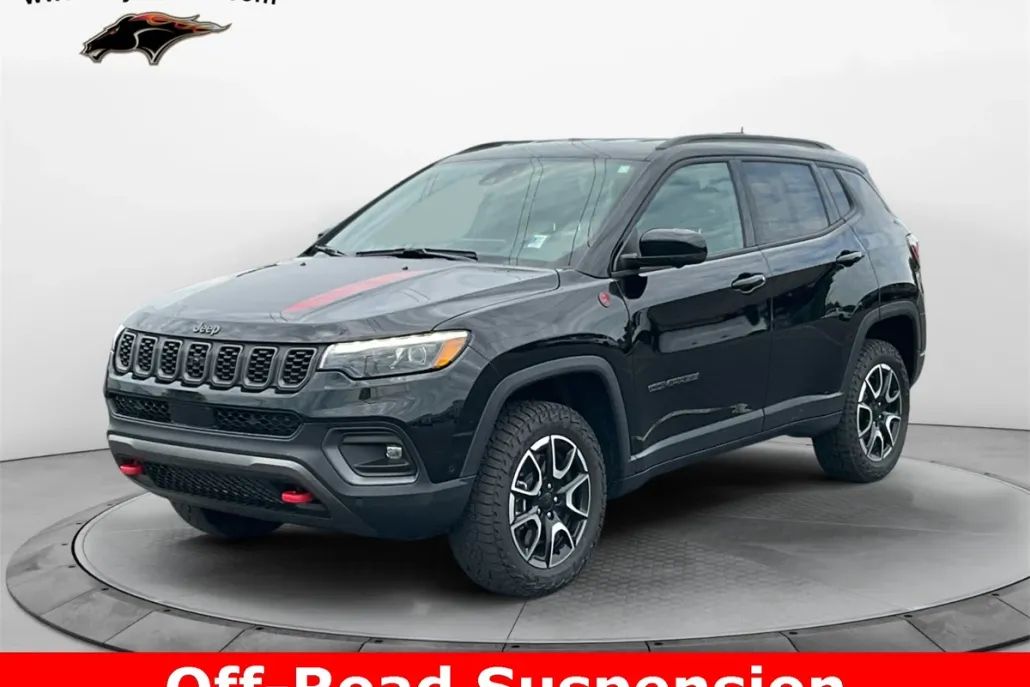 2024 Jeep Compass Trailhawk photo 1