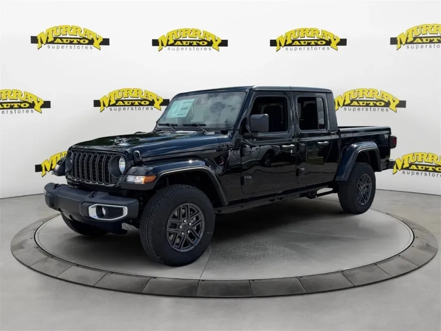 2025 Jeep Gladiator Sport S photo 1