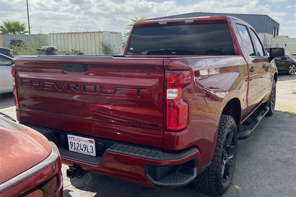 2022 Chevrolet Silverado 1500 Custom photo 1