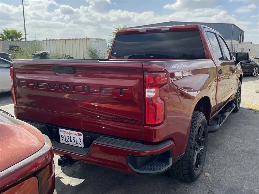 2022 Chevrolet Silverado 1500 Custom photo 1