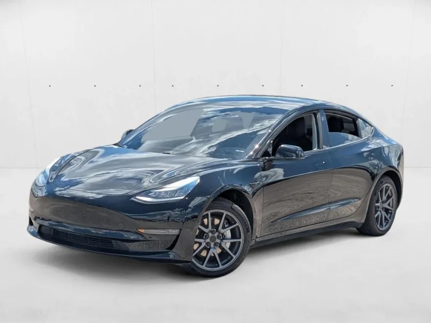 2019 Tesla Model 3 Mid Range photo 1