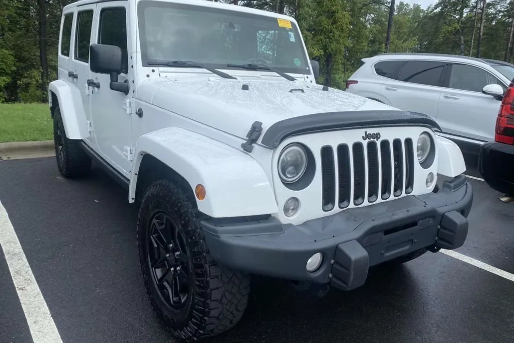 2016 Jeep Wrangler Unlimited Backcountry photo 1