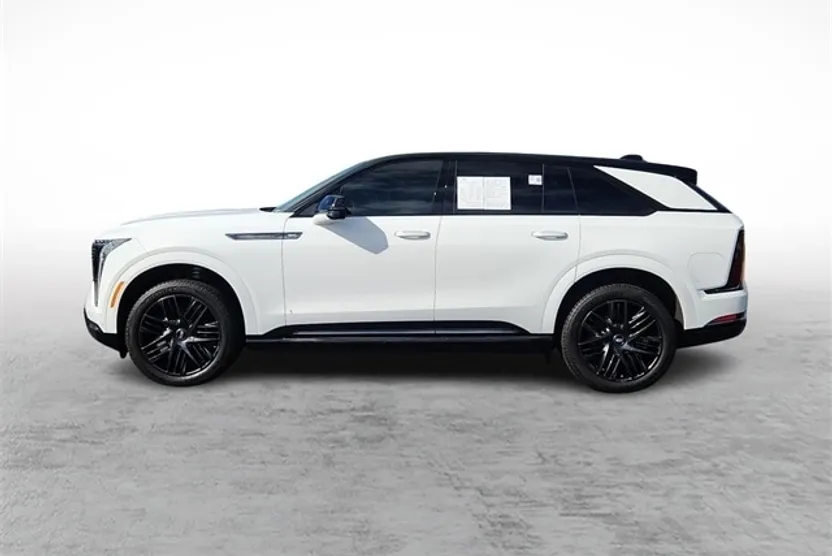 2025 Cadillac Escalade IQ Sport photo 1