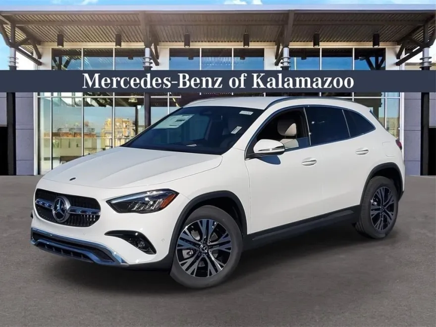 2025 Mercedes Benz GLA 250 4MATIC photo 1