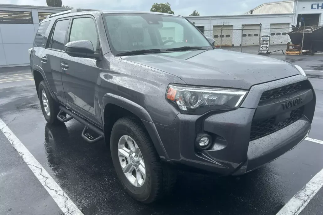 2023 Toyota 4Runner SR5 photo 1