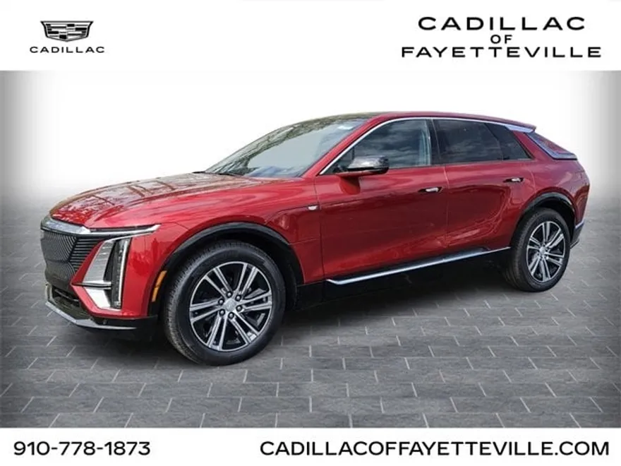 2025 Cadillac Lyriq Luxury photo 1
