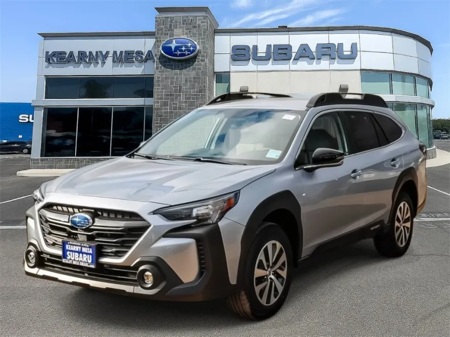 2025 Subaru Outback Premium photo 1