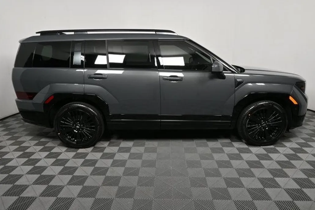2026 Hyundai Santa Fe Calligraphy photo 1
