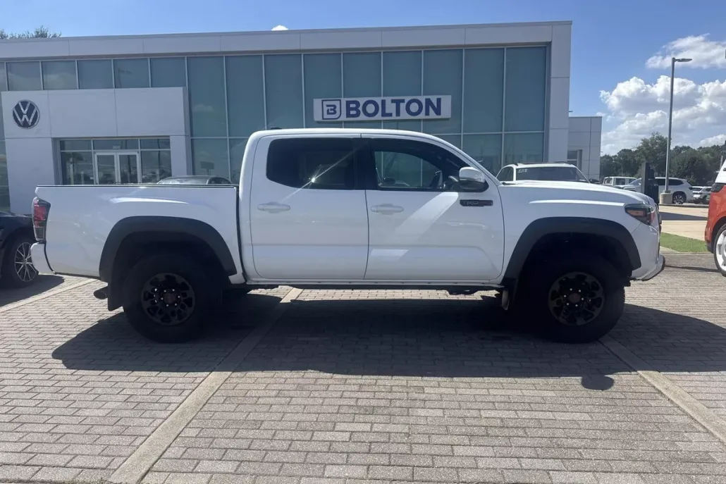 2019 Toyota Tacoma TRD Pro photo 1