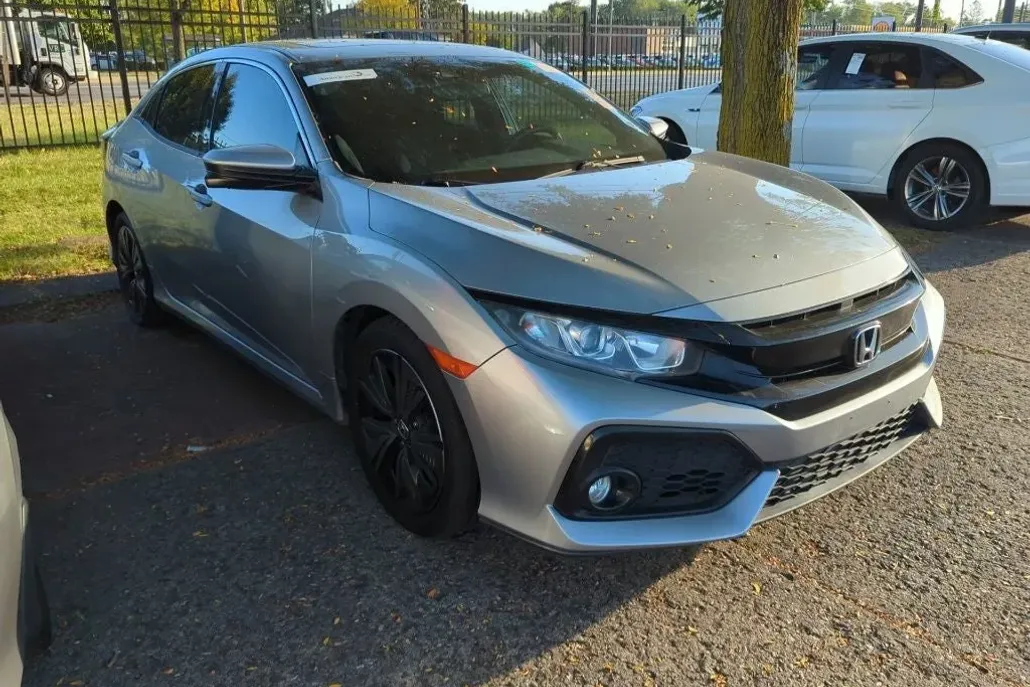 2017 Honda Civic EX photo 1