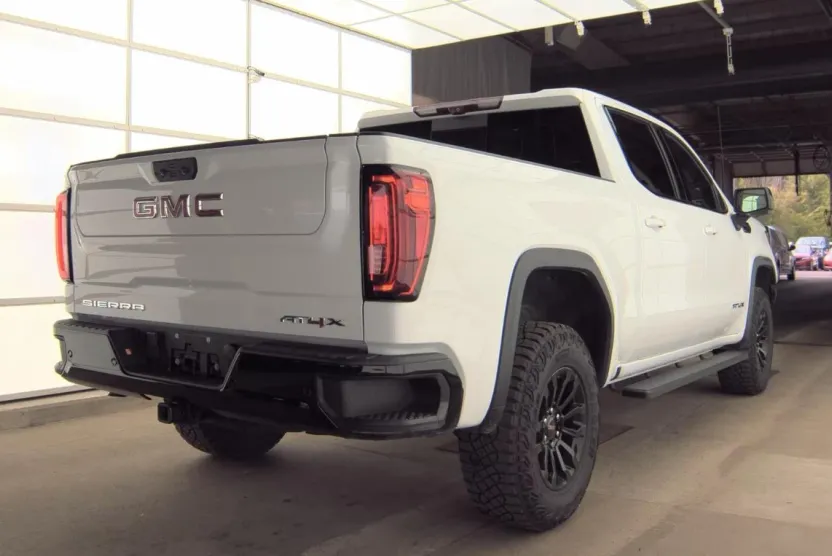 2023 Gmc Sierra 1500 AT4X photo 1