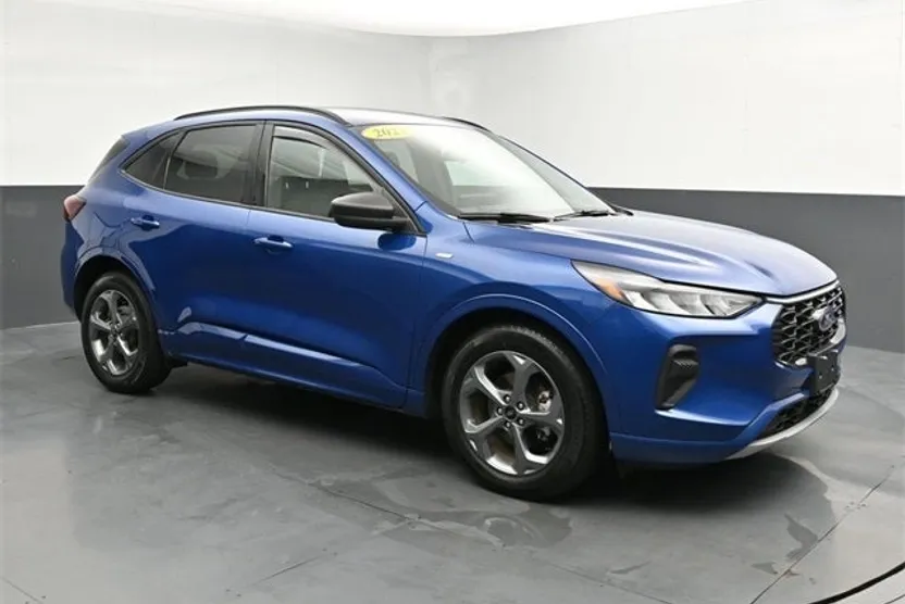 2023 Ford Escape Hybrid ST-Line photo 1