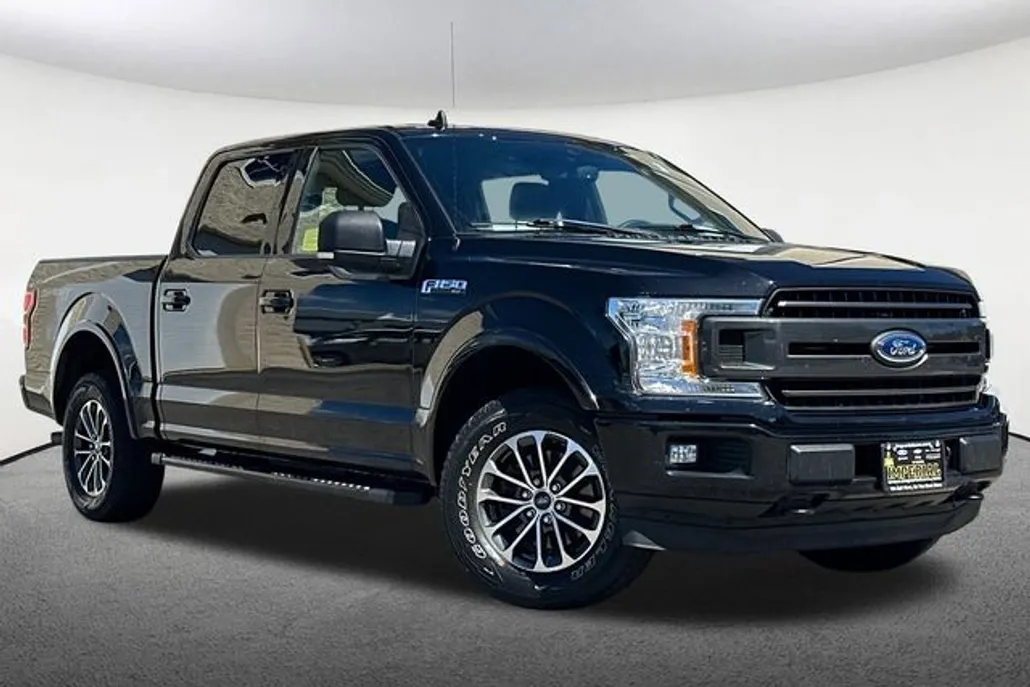 2020 Ford F-150 XLT photo 1