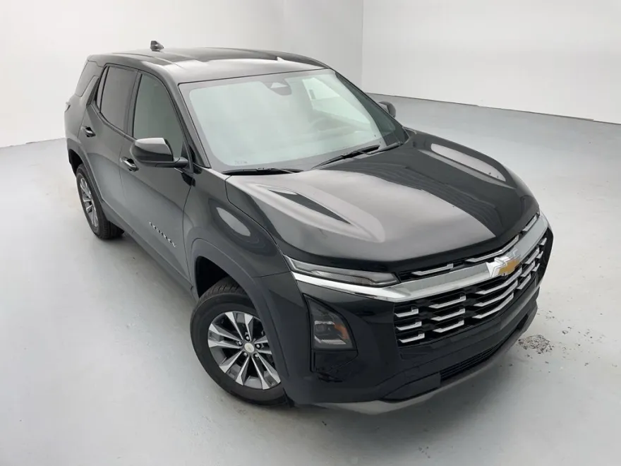 2026 Chevrolet Equinox LT photo 1
