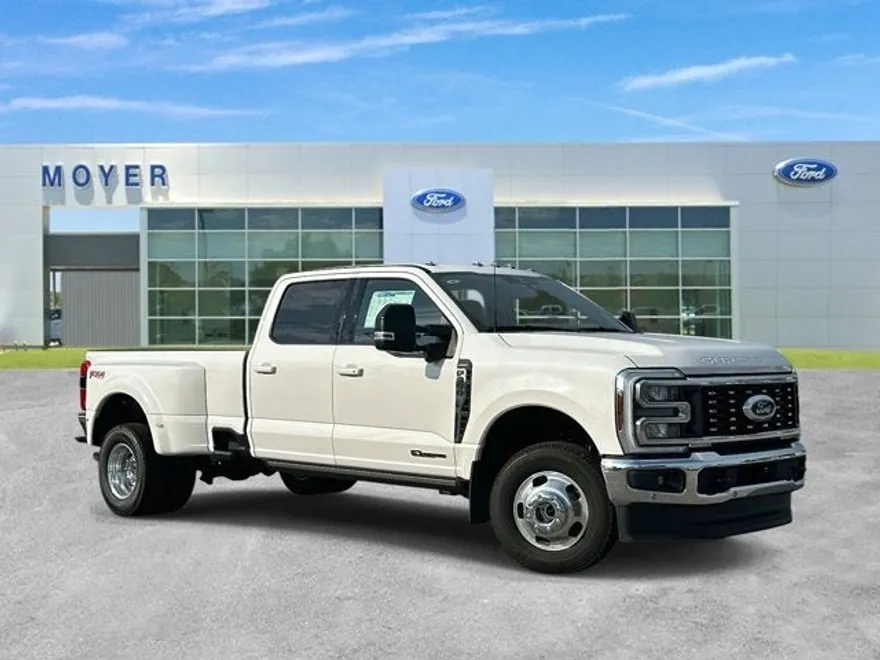 2025 Ford F-350 Lariat photo 1