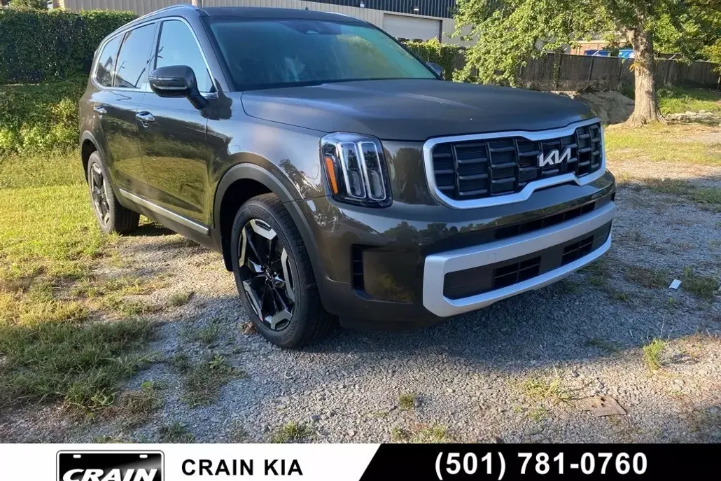 2025 Kia Telluride S photo 1