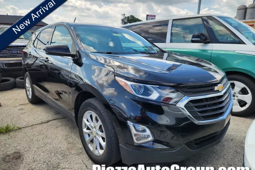 2020 Chevrolet Equinox LT photo 1