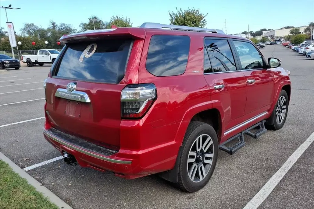 2024 Toyota 4Runner Limited 4WD photo 1