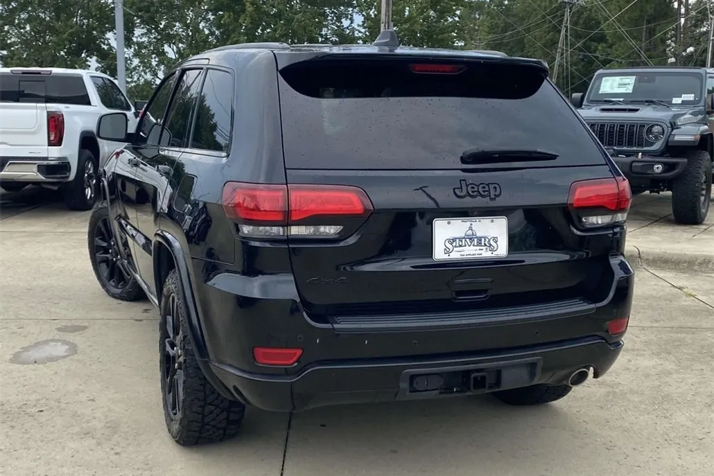 2020 Jeep Grand Cherokee Altitude photo 1