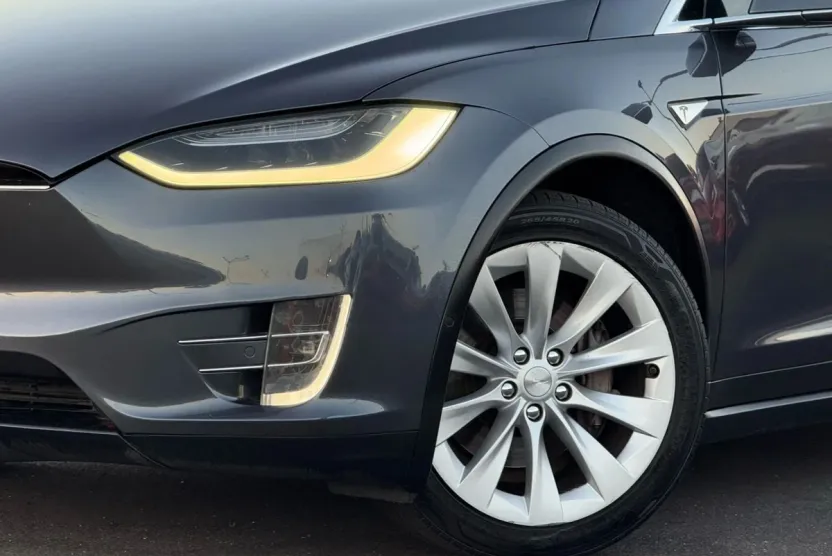 2016 Tesla Model X 90D photo 1