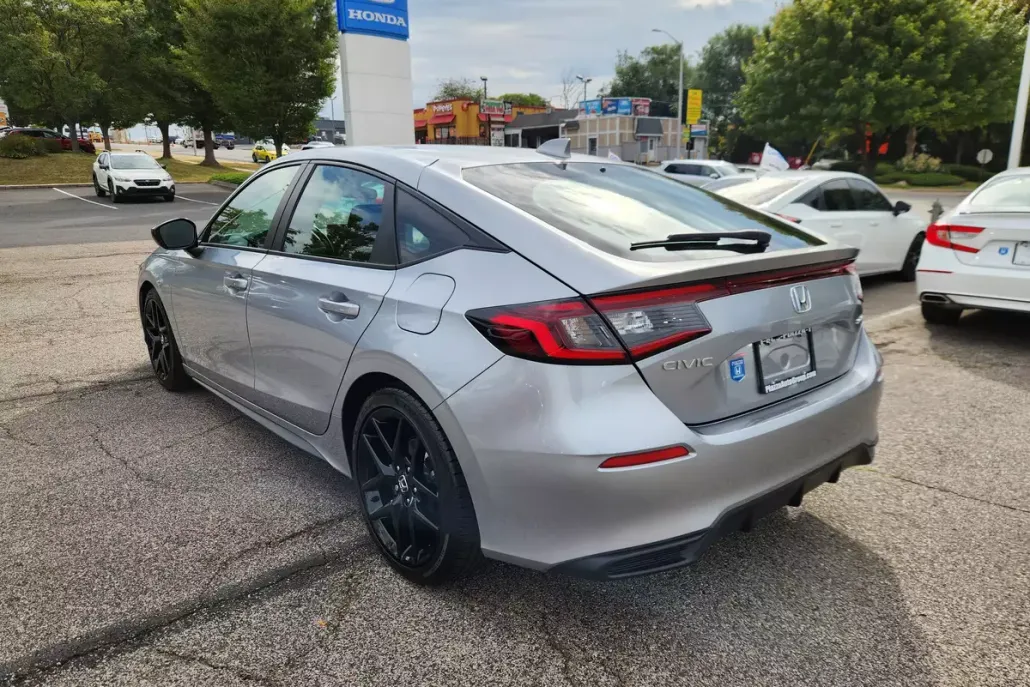 2025 Honda Civic Sport Hatchback photo 1