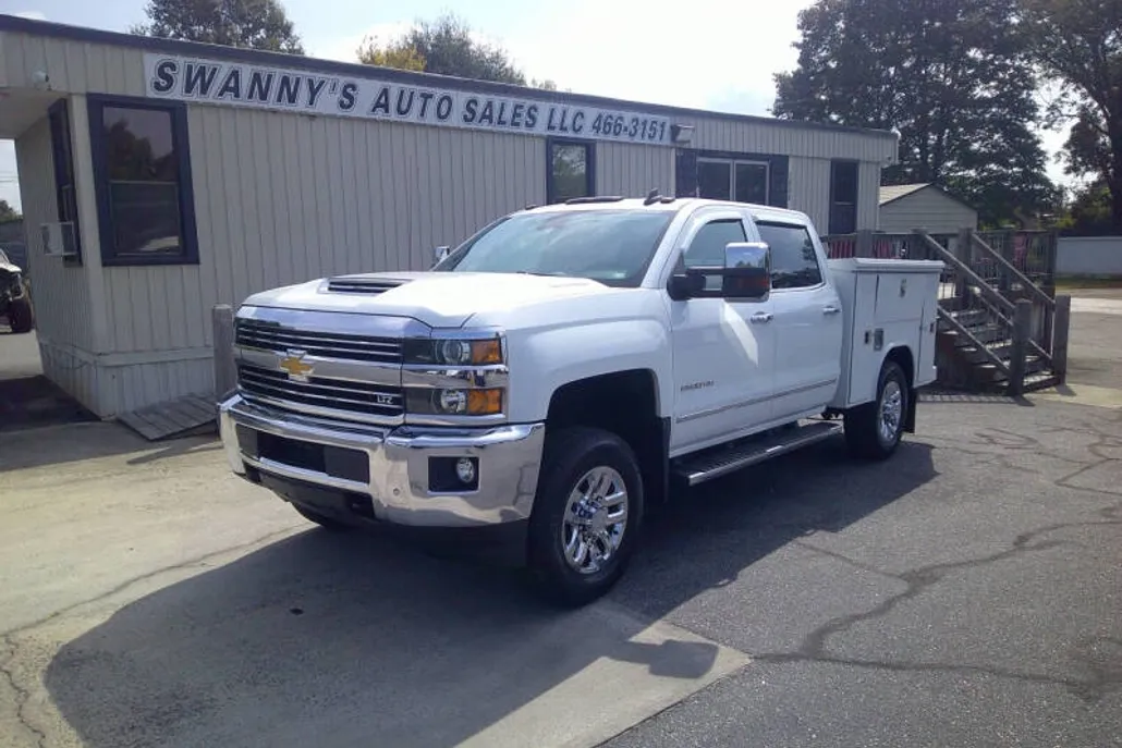 2017 Chevrolet Silverado 2500HD LTZ photo 1