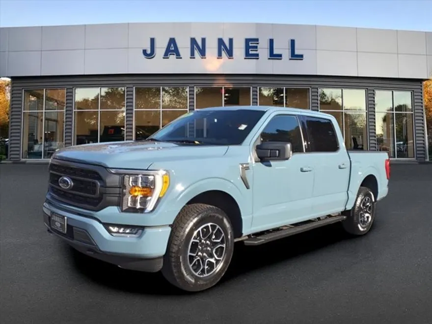2023 Ford F-150 XLT photo 1