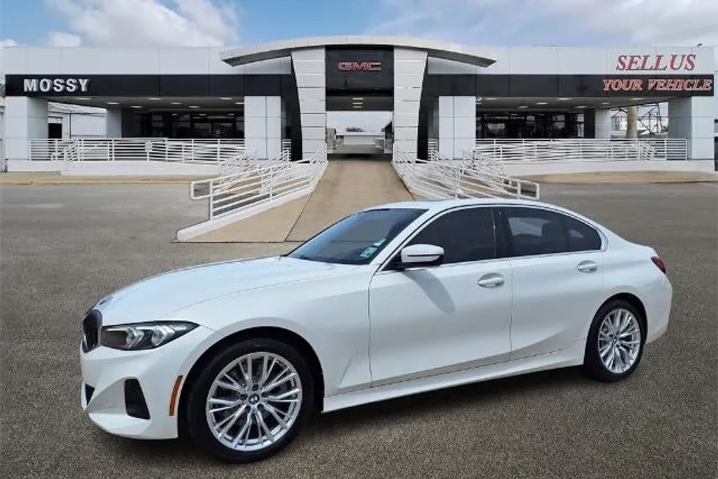 2023 Bmw 330i photo 1
