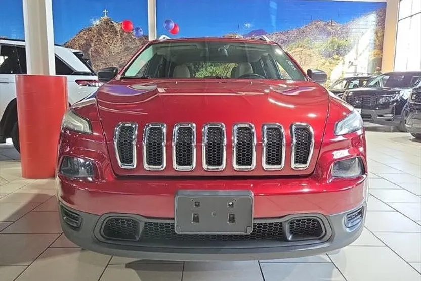 2015 Jeep Cherokee Sport photo 1
