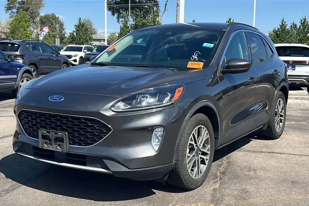 2020 Ford Escape SEL photo 1