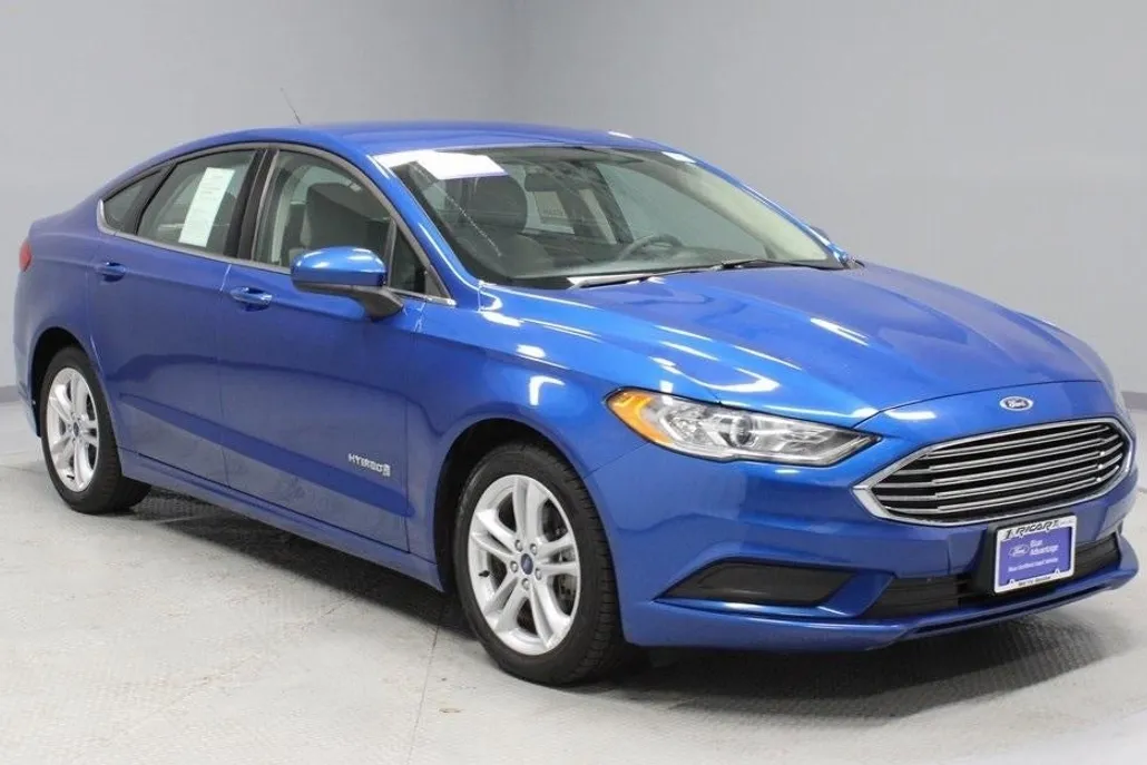 2018 Ford Fusion Hybrid S photo 1