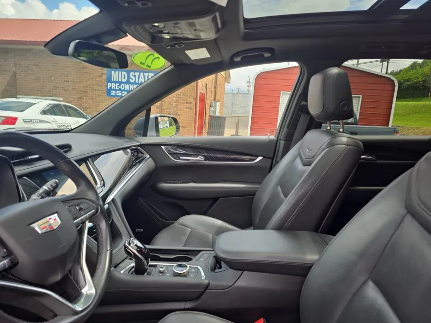 2022 Cadillac XT6 Premium Luxury photo 1