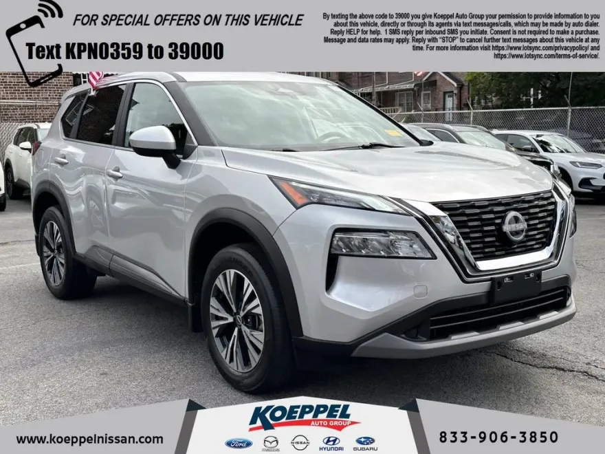 2023 Nissan Rogue SV photo 1