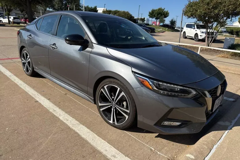 2021 Nissan Sentra SR Premium photo 1