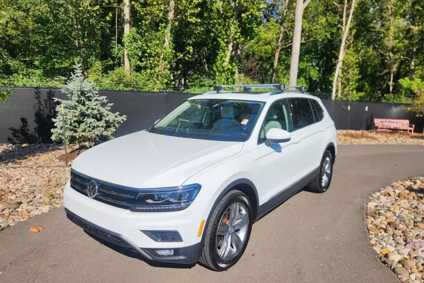 2018 Volkswagen Tiguan SEL Premium photo 1