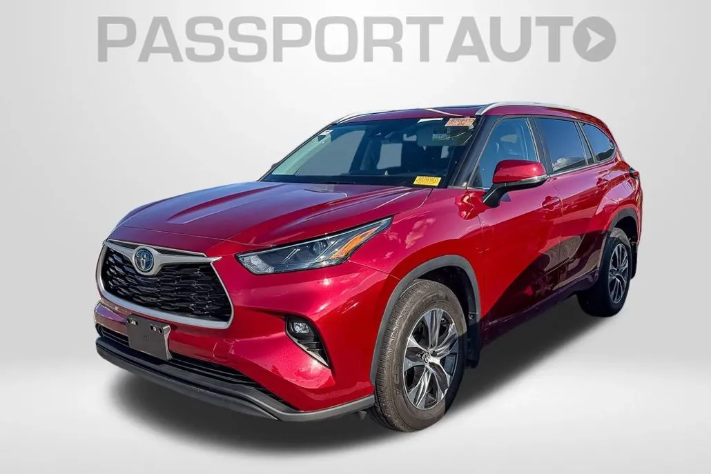 2023 Toyota Highlander Hybrid XLE photo 1