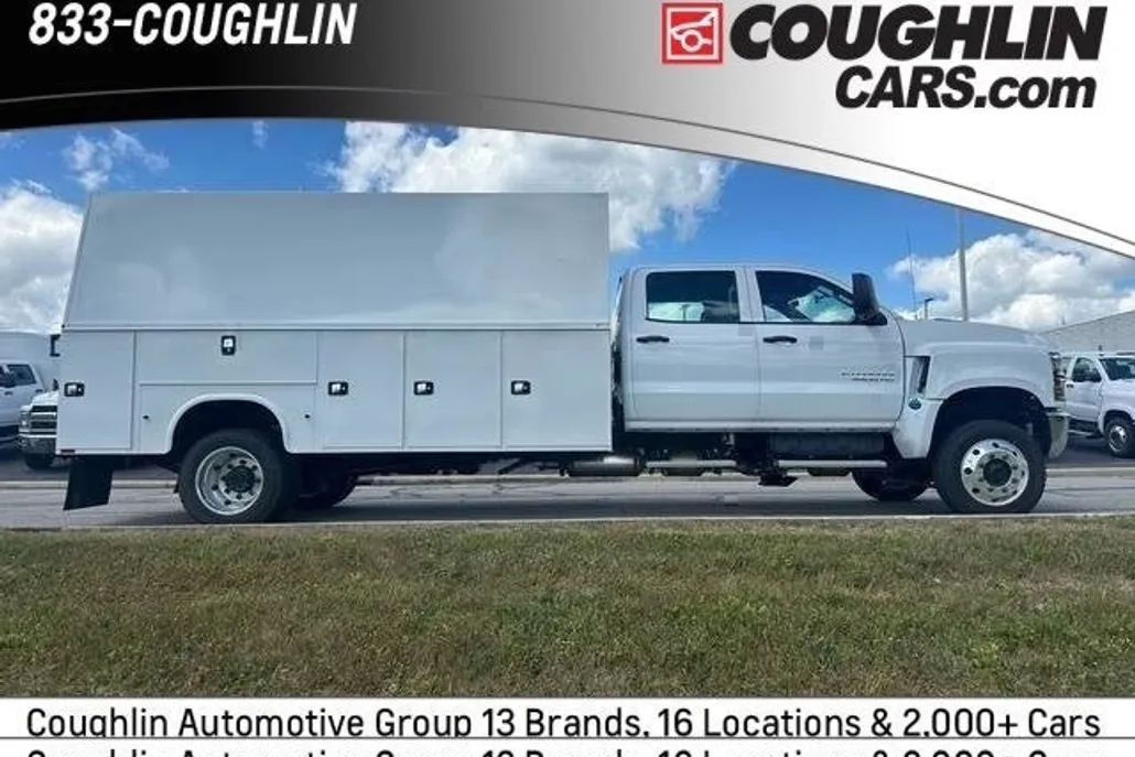 2024 Chevrolet Silverado 6500HD Work Truck photo 1