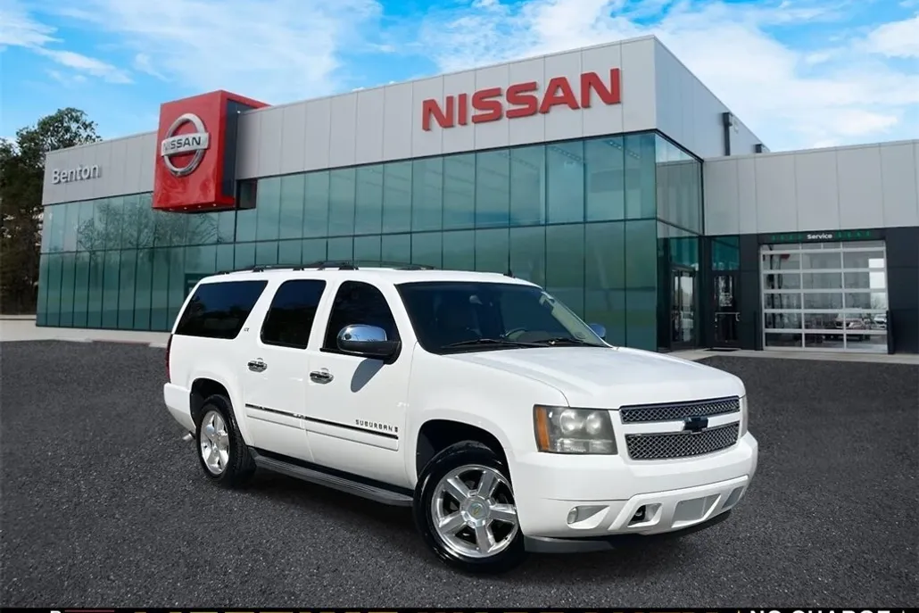 2009 Chevrolet Suburban 1500 LTZ photo 1