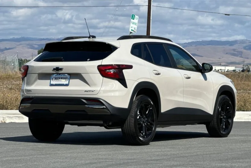 2026 Chevrolet Trax ACTIV photo 1