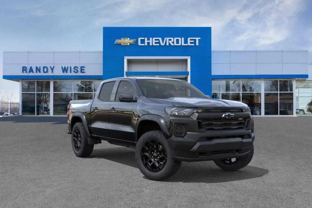 2026 Chevrolet Colorado Trail Boss photo 1