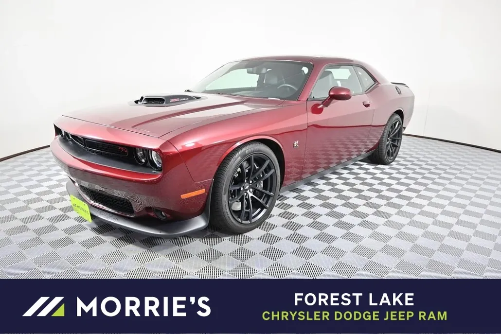 2022 Dodge Challenger R/T Scat Pack photo 1